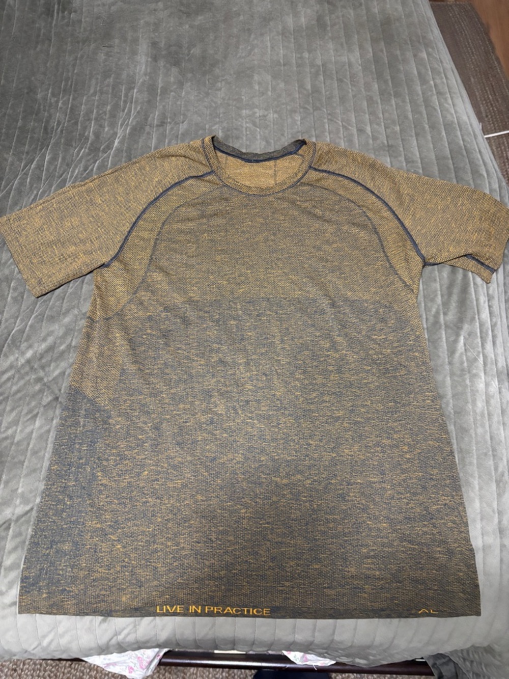 Lululemon Metal Vent Tech T Shirt Mens XL Brown Breathable Lightweight Gym